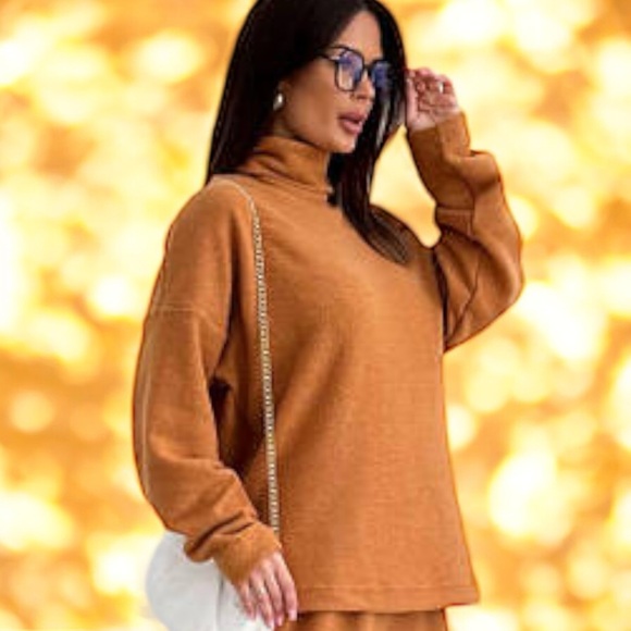 Lola Grace Burnt Orange Funnel Neck Drop Shoulder Fleece - Picture 5 of 16